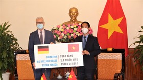 Đức hỗ trợ thêm 2,6 triệu liều vaccine AstraZeneca cho Việt Nam