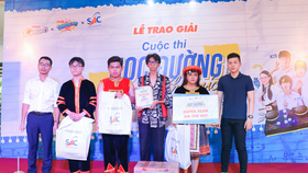 Trao giải cuộc thi “Học đường On the Mic” dành cho học sinh