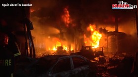 CLIP: Cháy chung cư ở Bangladesh, ít nhất 81 người chết, 41 người bị thương