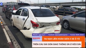 Tai nạn liên hoàn giữa 5 xe ô tô trên cầu Sài Gòn, giao thông ùn ứ kéo dài 