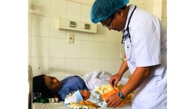 Cứu sống cả mẹ lẫn con một thai phụ bị sốt xuất huyết nguy kịch