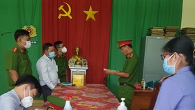 Nguyên Bí thư, Chủ tịch UBND xã ở huyện Phú Tân (An Giang) bị bắt