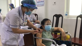 Hàng trăm người khuyết tật ở Cần Thơ được tiêm vaccine Covid-19