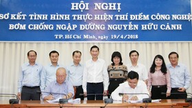 Lễ ký kết hợp đồng thuê dịch vụ máy bơm chống ngập đường Nguyễn Hữu Cảnh