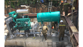 "Siêu máy bơm" ngừng hoạt động, tăng cường 3 máy bơm chống ngập đường Nguyễn Hữu Cảnh