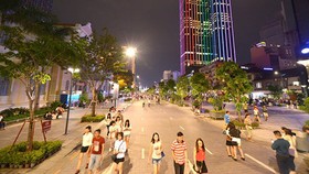 Cấm xe lưu thông vào đường Nguyễn Huệ tối cuối tuần