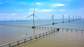 Khánh thành nhà máy điện gió biển lớn nhất miền Tây