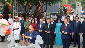 Chủ tịch nước Nguyễn Xuân Phúc dự Lễ kỷ niệm 110 năm ngày sinh Tổng Bí thư Nguyễn Văn Cừ