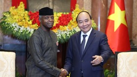 Chủ tịch nước Nguyễn Xuân Phúc tiếp Phó Tổng thống Cộng hòa Liên bang Nigeria Yemi Osinbajo
