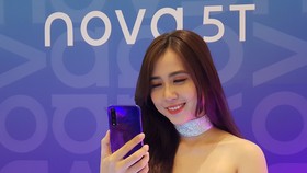 Huawei ra mắt Nova 5T với mức giá 8,99 triệu đồng
