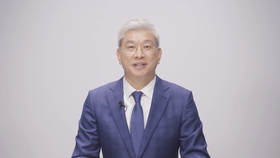 ​  Ông William Xu, Giám đốc Hội đồng Quản trị kiêm Chủ tịch Viện Nghiên cứu Chiến lược của Huawei tại sự kiện