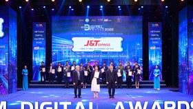 J&T Express nhận giải thưởng Chuyển đổi số Việt Nam 2022 