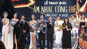 “Bùa yêu” giành cú đúp Giải Âm nhạc Cống hiến 2019