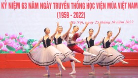 Lễ khai giảng năm học 2022-2023 và kỷ niệm 63 năm Ngày truyền thống Học viện Múa Việt Nam