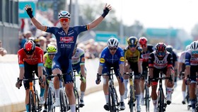 Tim Merlier thắng chặng đầu Benelux Tour 2021