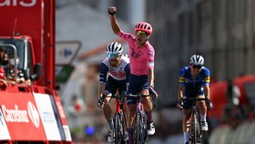 Magnus Cort lần thứ ba thắng chặng tại Vuelta a Espana
