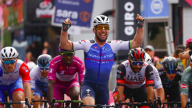 Niềm vui chiến thắng của Mark Cavendish 