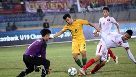 Cuộc so tài giữa Việt Nam và Australia tại giải U19 Đông Nam Á 2016 (ảnh: VFF)