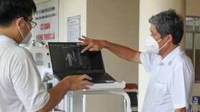 Tặng máy chụp X-quang kỹ thuật số di động hiện đại cho Bệnh viện quận Tân Phú