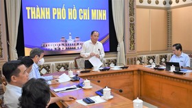 Giám đốc Sở Y tế TPHCM Tăng Chí Thượng chủ trì cuộc họp của Ban Chỉ đạo phòng chống dịch TPHCM chiều 26-8