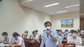Ông Nguyễn Cao Mỹ (Đại diện Cục thuế Thành phố) phát biểu các vướng mắc về nghĩa vụ tài chính tại các dự án.