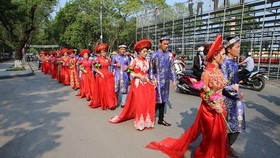 Thua Thien-Hue Province holds mass wedding of worker couples. (Photo: Sggp)