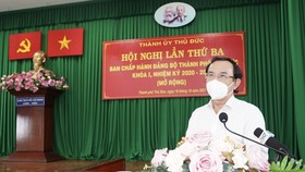 Secretary of the HCMC Party Committee Nguyen Van Nen speak at the third session of the first term Thu Duc City Party Executive Committee of the 2020-2025 tenure. (Photo: SGGP)