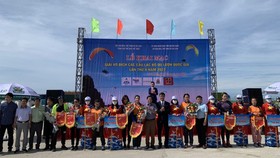 The second National Paragliding Club Championships 2022 opens on Ly Son Island off the coast of Quang Ngai Province on May 21.