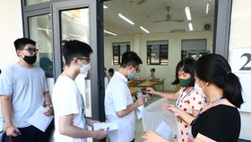 he examination is organized under strict safety measures amid the complicated situation of the Covid-19 pandemic.