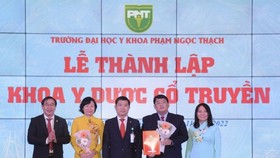 At the announcement ceremony of the department of traditional medicine of the Pham Ngoc Thach University of Medicine in HCMC