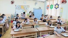TPHCM: Gỡ khó cho các trường tiểu học trong triển khai dạy học và phòng chống dịch Covid-19