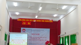 Quan tâm, rà soát chế độ chính sách cho giáo viên dạy học sinh khuyết tật