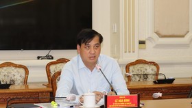 Phó Chủ tịch Thường trực UBND TPHCM Lê Hòa Bình phát biểu tại buổi duyệt kế hoạch năm 2022 của quận Phú Nhuận