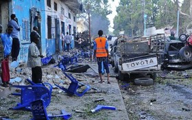 索馬里首都摩加迪沙28日發生連環恐怖攻擊。（圖源：AFP/Getty Images）