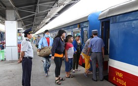 因颱風來襲而中斷10天的北-南鐵路於昨日中午已正式通行。（示意圖源：互聯網）