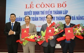 圖為峴港市食品衛生安全管委會成立公佈儀式。（圖源：danang.gov.vn）