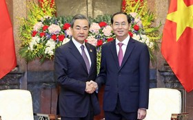 國家主席陳大光接見中國外交部長王毅。（圖源：顏創）