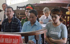 西寧省人民法院正審訊一個人口販賣團夥。