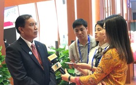 檳椥省人委會主席高文仲在中國-東盟博覽會上接受媒體採訪。