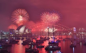 悉尼港大橋有大型煙花匯演。（圖源：AFP）