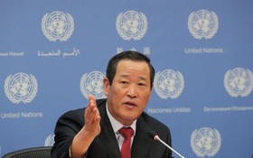 朝鮮駐聯合國大使金星在美國紐約聯合國總部舉行的新聞發布會。（ 圖源：路透社）