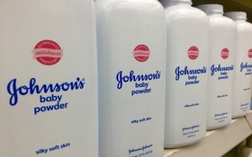 強生公司(Johnson & Johnson)18日表示，將在美國召回約3萬3000瓶嬰兒用爽身粉。（圖源：互聯網）