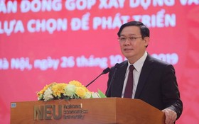 政府副總理王廷惠在科研會上發表講話。（圖源：清孟）