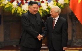 2019年3月1日，總書記、國家主席阮富仲接見了首訪越南的朝鮮領導人金正恩。（圖源：越通社）