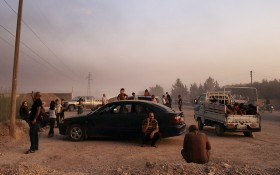 土耳其軍隊已通過4條路線進入敘利亞邊境城鎮拉斯艾因和泰勒艾卜耶德。（圖源：路透社）