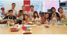 中文系大生參觀“自己做蛋糕烘培教室”