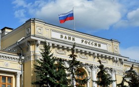 俄羅斯央行24日宣佈，下調基準利率25個基點至4.25%，再次創下俄歷史新低。圖為俄羅斯中央銀行。（圖源：互聯網）