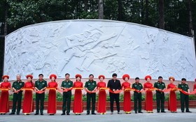 第七軍區司令部舉行的浮雕工程與多功能體育館落成儀式。（圖源：雄科）