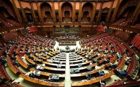 圖為意大利國家眾議院議事主會場。（圖源：互聯網）