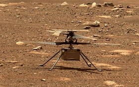 美國航天局19日宣佈，“機智”號無人直升機成功完成了在火星上的首次飛行，這是人造航空器首次在另一個行星上受控飛行。（圖源：NASA）